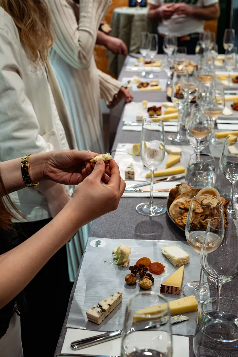 Tasting the cheese